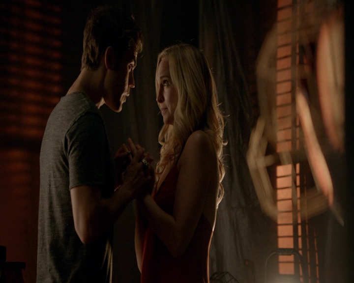 VampireDiaries-dot-nl_VampireDiaries-8x02TodayWillBeDifferent2270.jpg