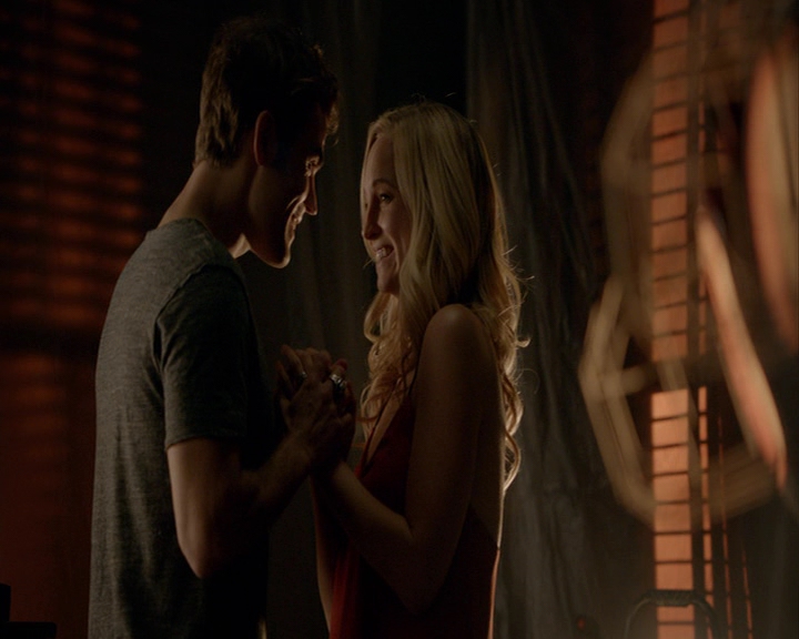 VampireDiaries-dot-nl_VampireDiaries-8x02TodayWillBeDifferent2273.jpg