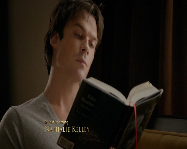 VampireDiaries-dot-nl_VampireDiaries-8x03YouDecidedThatIWasWorthSaving0132.jpg