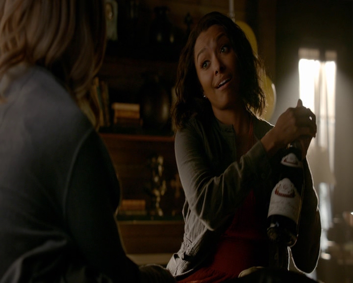 VampireDiaries-dot-nl_VampireDiaries-8x03YouDecidedThatIWasWorthSaving0231.jpg