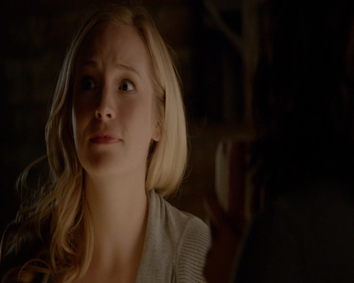 VampireDiaries-dot-nl_VampireDiaries-8x03YouDecidedThatIWasWorthSaving0261.jpg