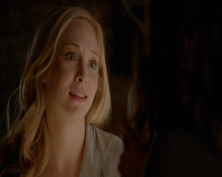 VampireDiaries-dot-nl_VampireDiaries-8x03YouDecidedThatIWasWorthSaving0262.jpg