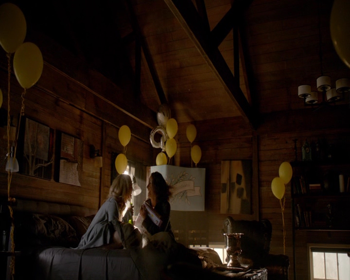 VampireDiaries-dot-nl_VampireDiaries-8x03YouDecidedThatIWasWorthSaving0273.jpg