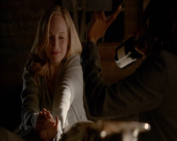VampireDiaries-dot-nl_VampireDiaries-8x03YouDecidedThatIWasWorthSaving0276.jpg