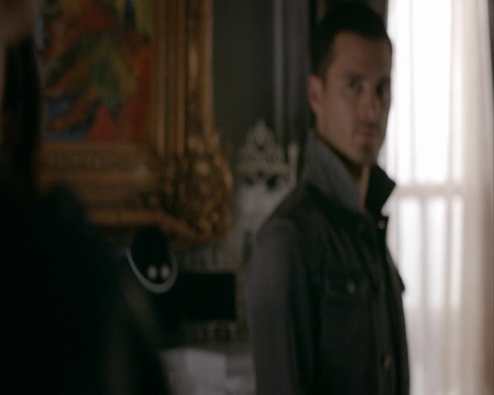 VampireDiaries-dot-nl_VampireDiaries-8x03YouDecidedThatIWasWorthSaving0548.jpg