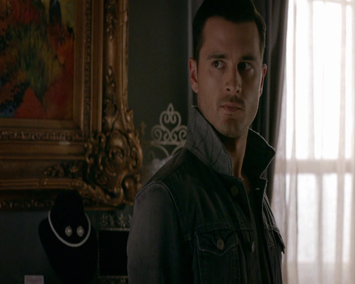 VampireDiaries-dot-nl_VampireDiaries-8x03YouDecidedThatIWasWorthSaving0552.jpg
