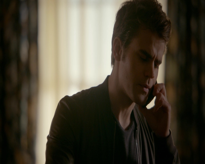 VampireDiaries-dot-nl_VampireDiaries-8x03YouDecidedThatIWasWorthSaving0568.jpg