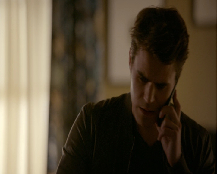 VampireDiaries-dot-nl_VampireDiaries-8x03YouDecidedThatIWasWorthSaving0572.jpg