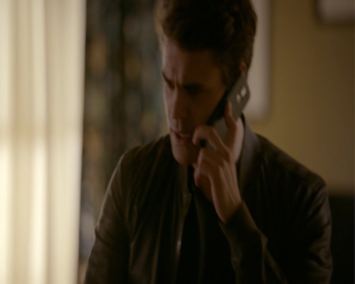 VampireDiaries-dot-nl_VampireDiaries-8x03YouDecidedThatIWasWorthSaving0573.jpg
