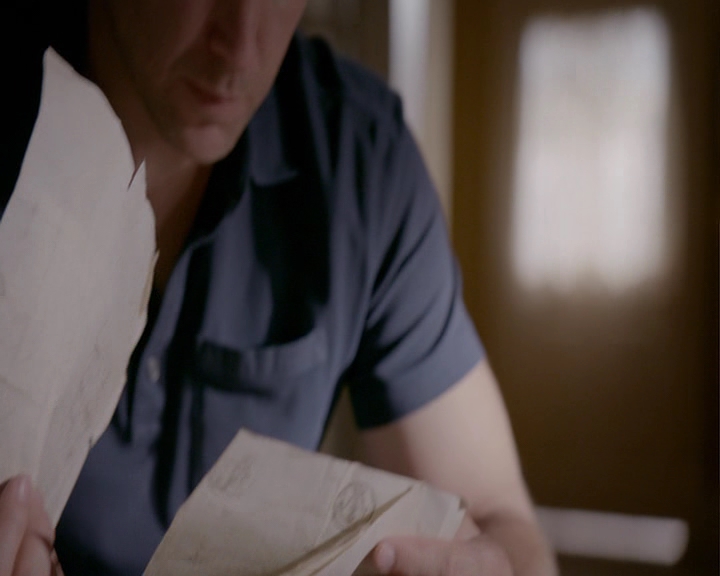 VampireDiaries-dot-nl_VampireDiaries-8x03YouDecidedThatIWasWorthSaving0576.jpg