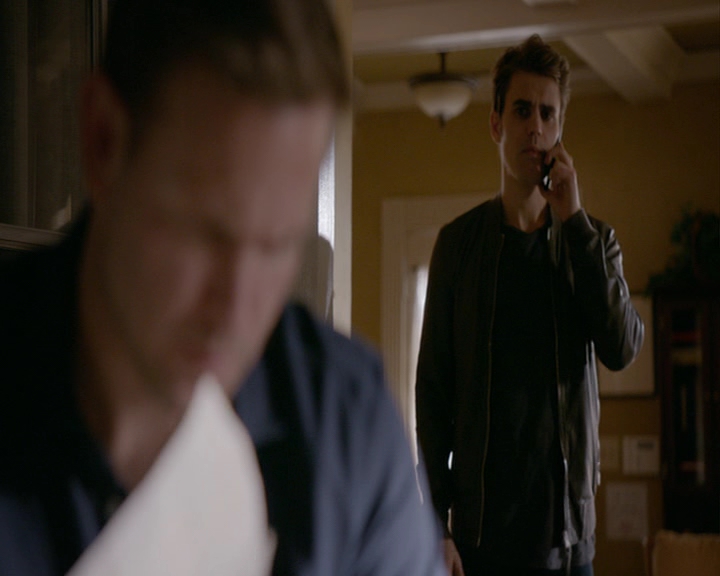 VampireDiaries-dot-nl_VampireDiaries-8x03YouDecidedThatIWasWorthSaving0579.jpg