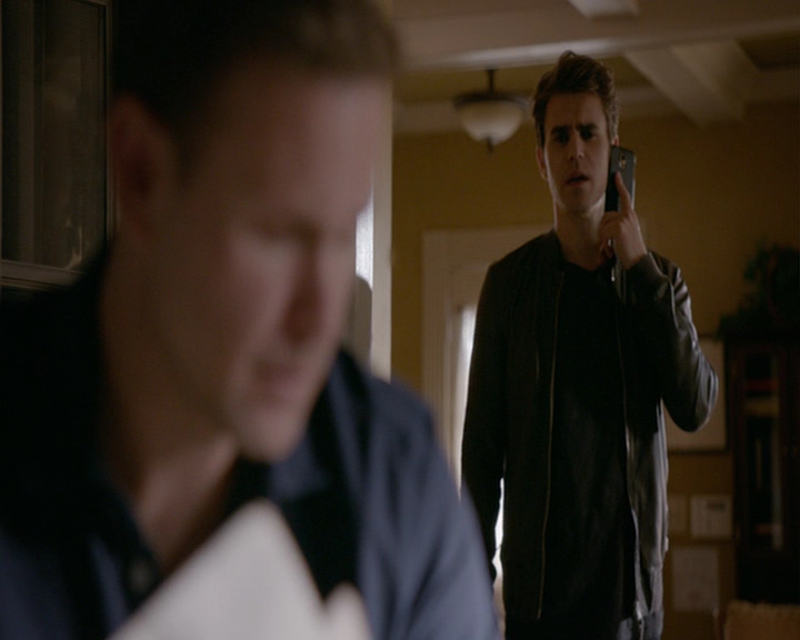 VampireDiaries-dot-nl_VampireDiaries-8x03YouDecidedThatIWasWorthSaving0582.jpg