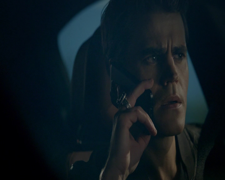 VampireDiaries-dot-nl_VampireDiaries-8x03YouDecidedThatIWasWorthSaving0627.jpg