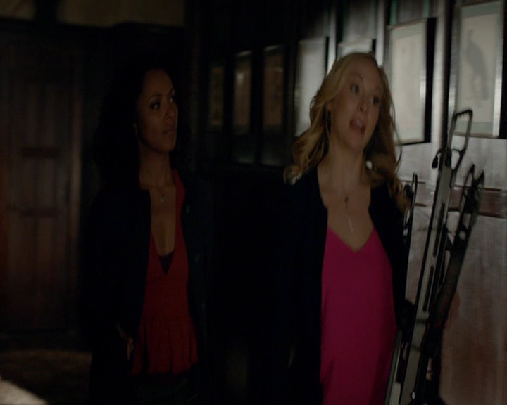 VampireDiaries-dot-nl_VampireDiaries-8x03YouDecidedThatIWasWorthSaving0638.jpg