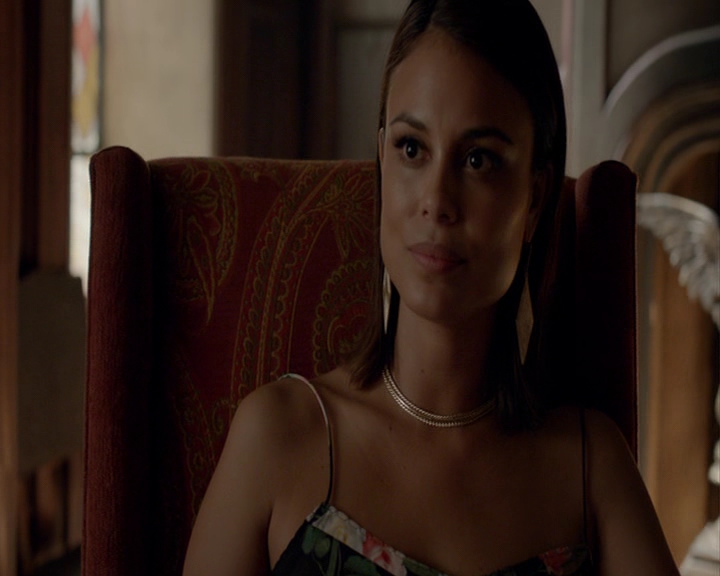 VampireDiaries-dot-nl_VampireDiaries-8x03YouDecidedThatIWasWorthSaving0650.jpg
