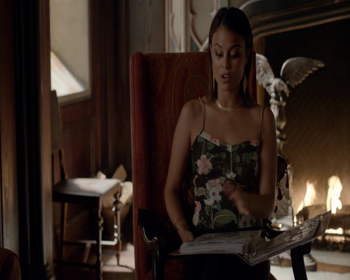 VampireDiaries-dot-nl_VampireDiaries-8x03YouDecidedThatIWasWorthSaving0667.jpg