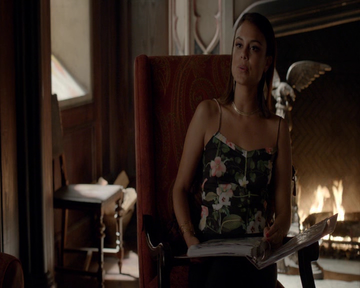 VampireDiaries-dot-nl_VampireDiaries-8x03YouDecidedThatIWasWorthSaving0669.jpg