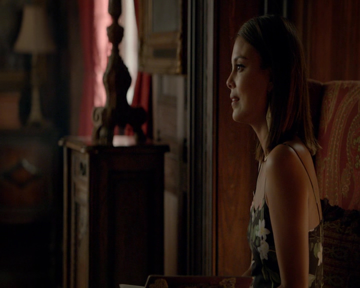 VampireDiaries-dot-nl_VampireDiaries-8x03YouDecidedThatIWasWorthSaving0672.jpg