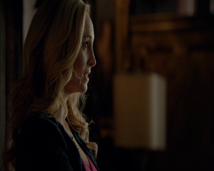 VampireDiaries-dot-nl_VampireDiaries-8x03YouDecidedThatIWasWorthSaving0674.jpg
