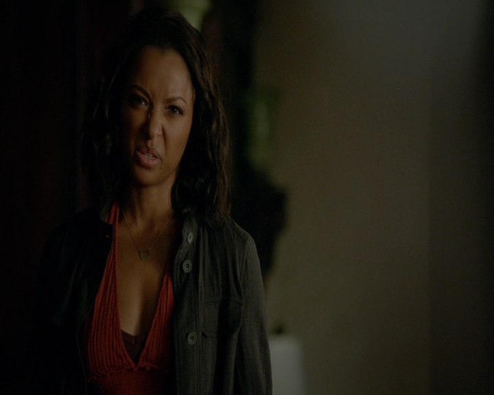 VampireDiaries-dot-nl_VampireDiaries-8x03YouDecidedThatIWasWorthSaving0680.jpg