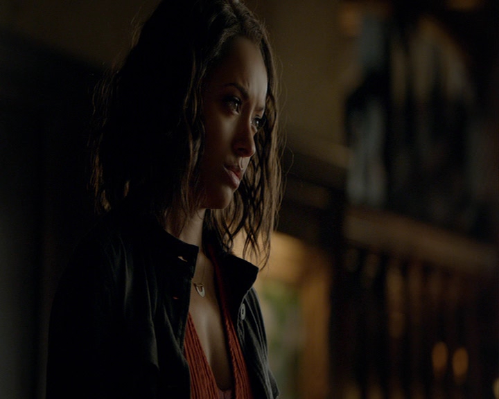 VampireDiaries-dot-nl_VampireDiaries-8x03YouDecidedThatIWasWorthSaving0684.jpg