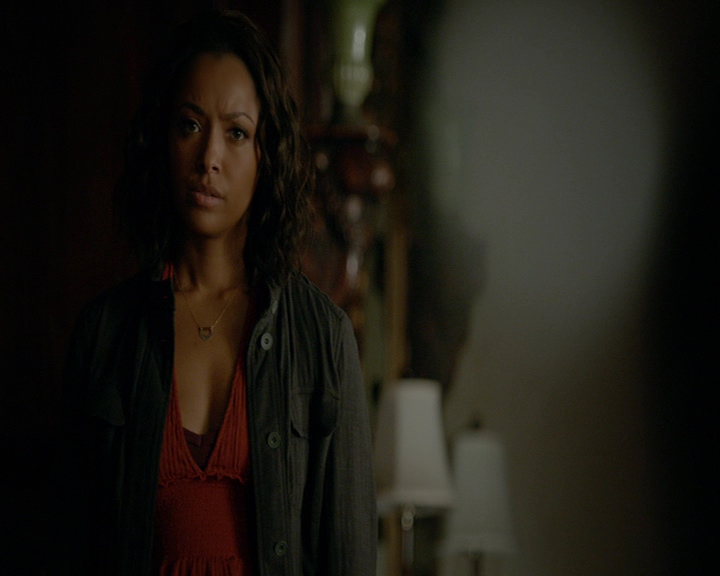 VampireDiaries-dot-nl_VampireDiaries-8x03YouDecidedThatIWasWorthSaving0691.jpg
