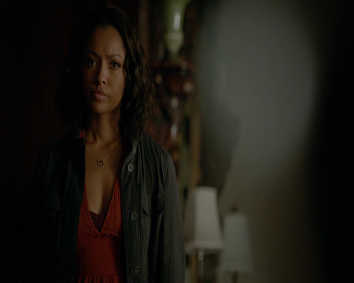 VampireDiaries-dot-nl_VampireDiaries-8x03YouDecidedThatIWasWorthSaving0692.jpg