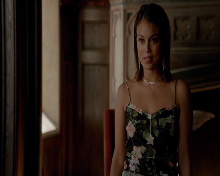 VampireDiaries-dot-nl_VampireDiaries-8x03YouDecidedThatIWasWorthSaving0708.jpg
