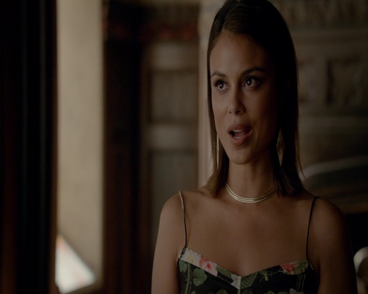 VampireDiaries-dot-nl_VampireDiaries-8x03YouDecidedThatIWasWorthSaving0723.jpg