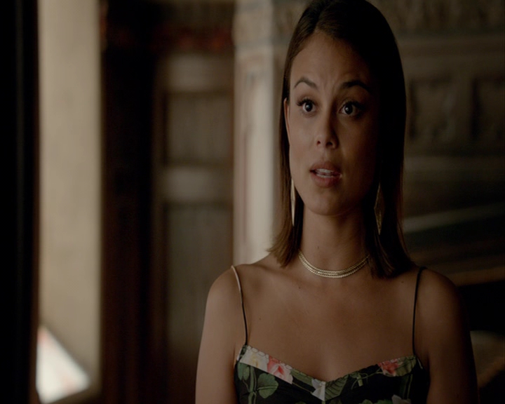 VampireDiaries-dot-nl_VampireDiaries-8x03YouDecidedThatIWasWorthSaving0735.jpg