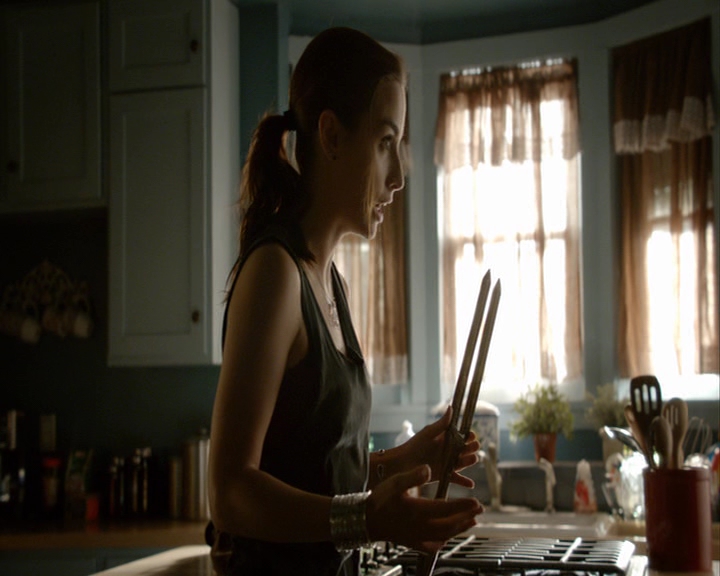 VampireDiaries-dot-nl_VampireDiaries-8x03YouDecidedThatIWasWorthSaving0770.jpg