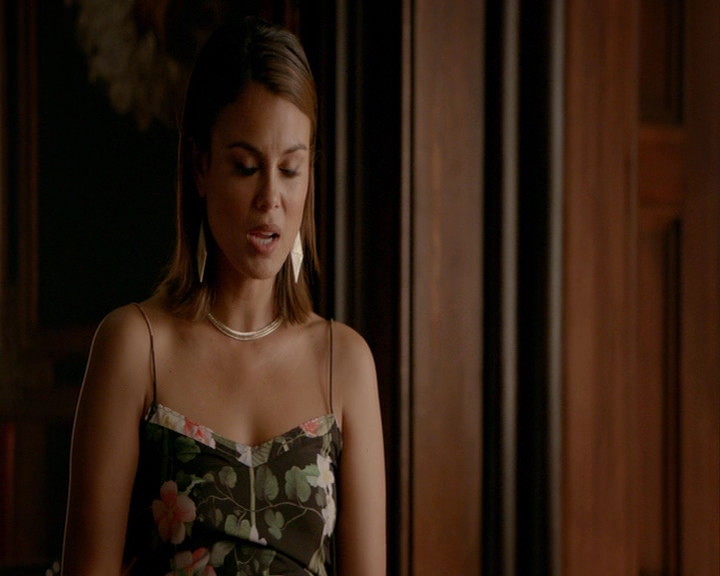 VampireDiaries-dot-nl_VampireDiaries-8x03YouDecidedThatIWasWorthSaving0942.jpg