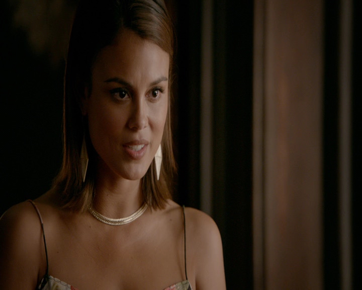 VampireDiaries-dot-nl_VampireDiaries-8x03YouDecidedThatIWasWorthSaving0946.jpg