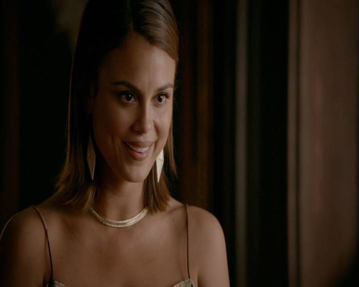 VampireDiaries-dot-nl_VampireDiaries-8x03YouDecidedThatIWasWorthSaving0949.jpg