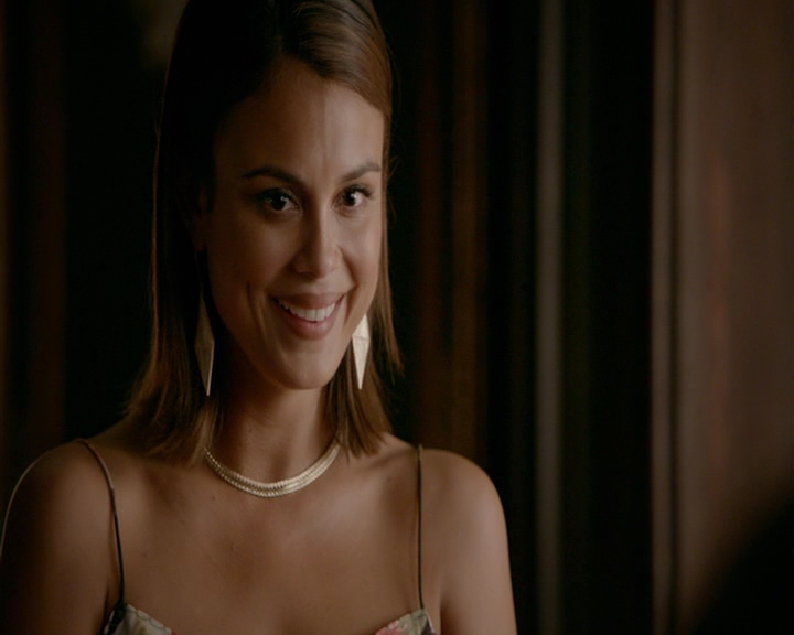 VampireDiaries-dot-nl_VampireDiaries-8x03YouDecidedThatIWasWorthSaving0950.jpg