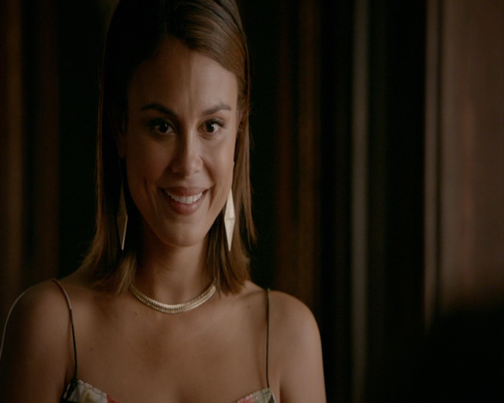 VampireDiaries-dot-nl_VampireDiaries-8x03YouDecidedThatIWasWorthSaving0952.jpg