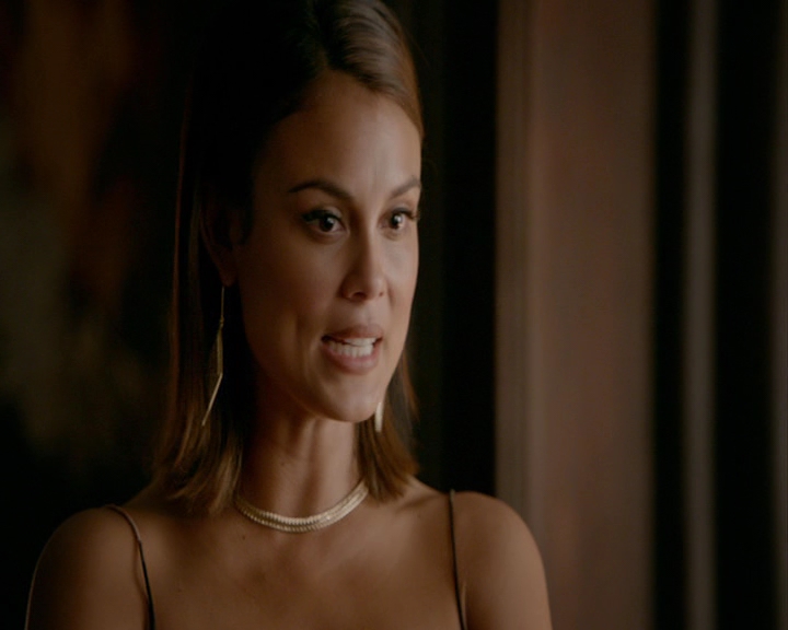 VampireDiaries-dot-nl_VampireDiaries-8x03YouDecidedThatIWasWorthSaving0959.jpg