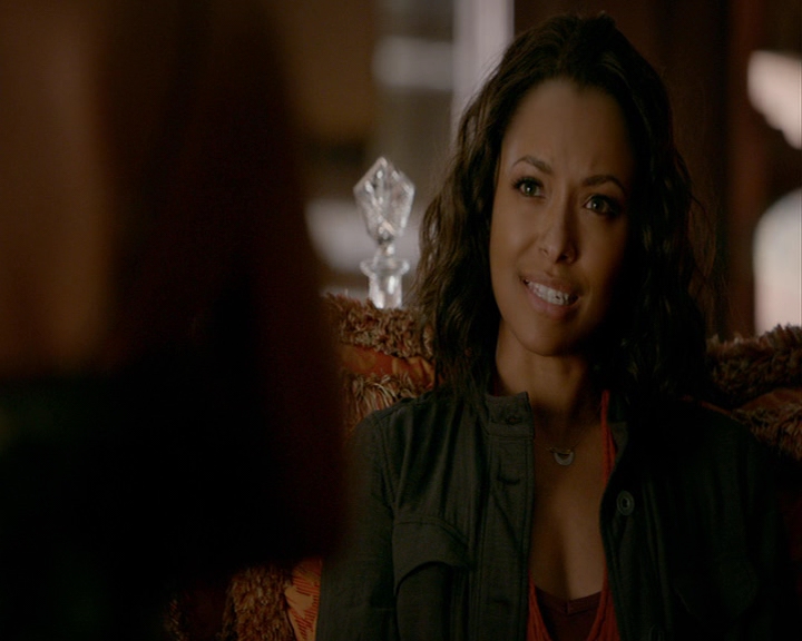 VampireDiaries-dot-nl_VampireDiaries-8x03YouDecidedThatIWasWorthSaving0970.jpg