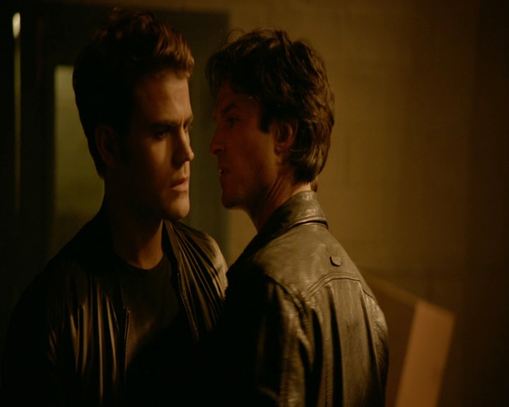 VampireDiaries-dot-nl_VampireDiaries-8x03YouDecidedThatIWasWorthSaving1146.jpg