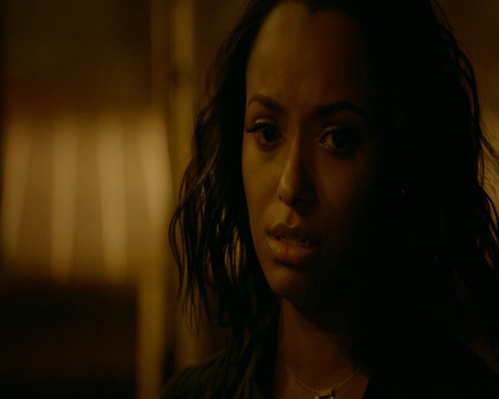 VampireDiaries-dot-nl_VampireDiaries-8x03YouDecidedThatIWasWorthSaving1721.jpg