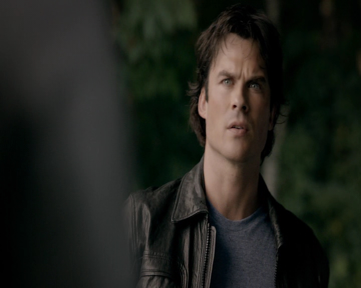 VampireDiaries-dot-nl_VampireDiaries-8x03YouDecidedThatIWasWorthSaving1848.jpg