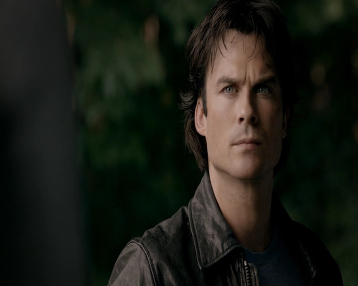 VampireDiaries-dot-nl_VampireDiaries-8x03YouDecidedThatIWasWorthSaving1855.jpg