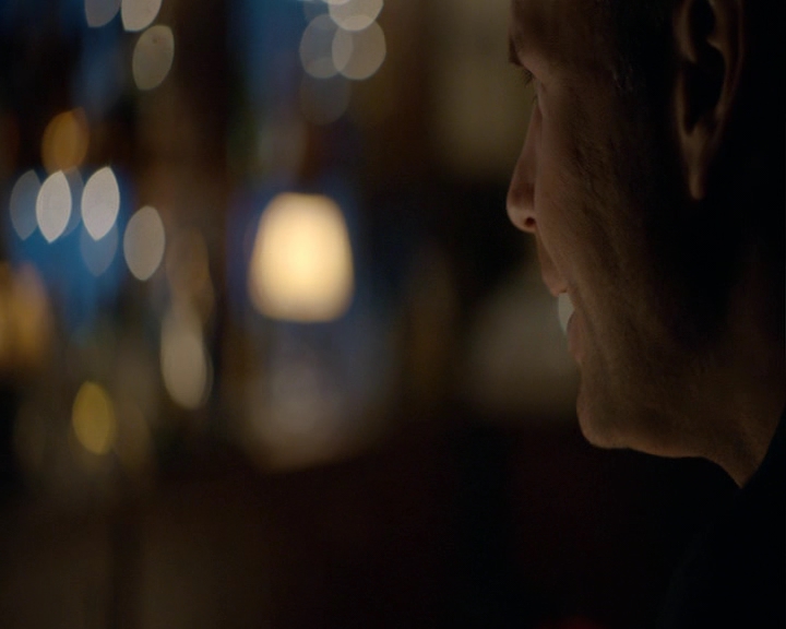 VampireDiaries-dot-nl_VampireDiaries-8x03YouDecidedThatIWasWorthSaving2000.jpg