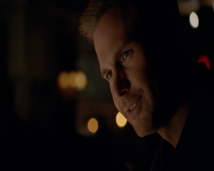 VampireDiaries-dot-nl_VampireDiaries-8x03YouDecidedThatIWasWorthSaving2030.jpg VampireDiaries-dot-nl_VampireDiaries-8x03YouDecidedThatIWasWorthSaving2030.jpg