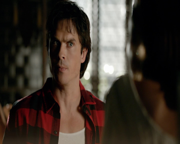 VampireDiaries-dot-nl_VampireDiaries-8x03YouDecidedThatIWasWorthSaving2118.jpg