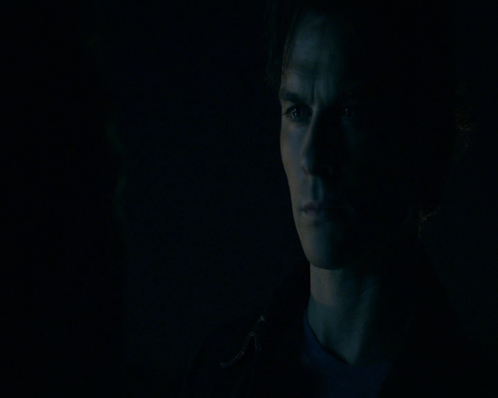 VampireDiaries-dot-nl_VampireDiaries-8x03YouDecidedThatIWasWorthSaving2199.jpg