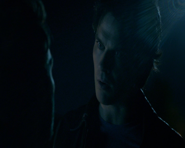 VampireDiaries-dot-nl_VampireDiaries-8x03YouDecidedThatIWasWorthSaving2215.jpg