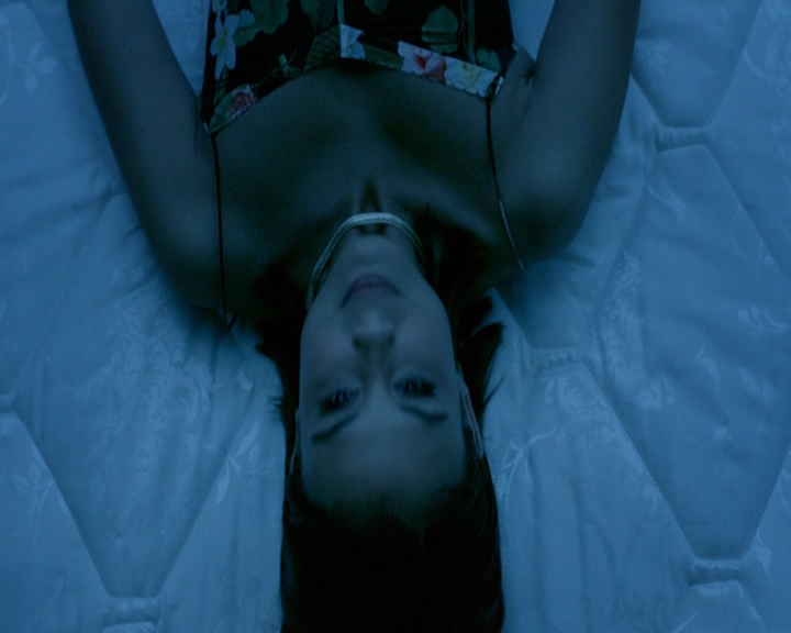 VampireDiaries-dot-nl_VampireDiaries-8x03YouDecidedThatIWasWorthSaving2261.jpg