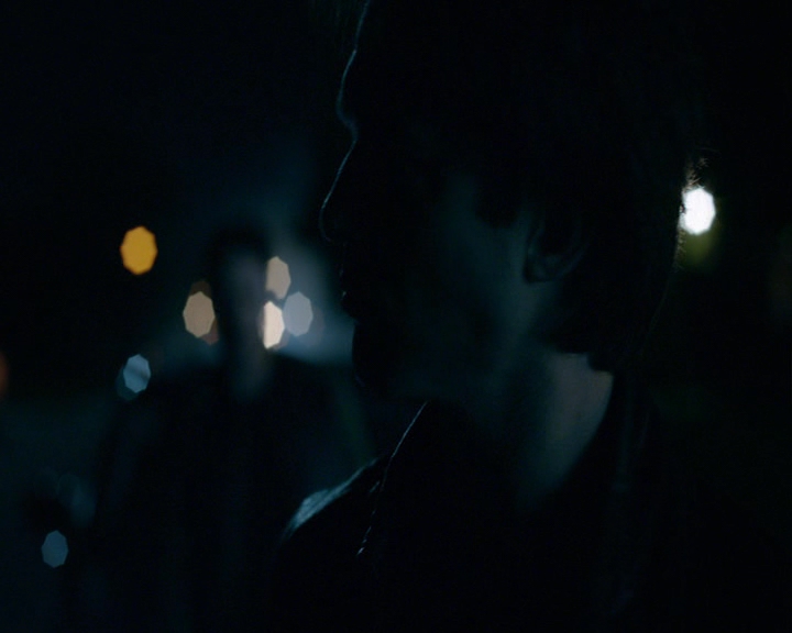 VampireDiaries-dot-nl_VampireDiaries-8x03YouDecidedThatIWasWorthSaving2266.jpg