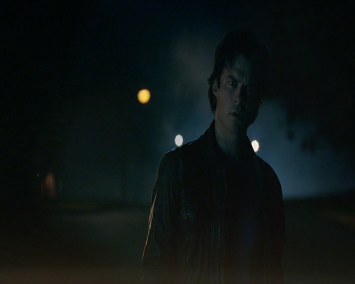 VampireDiaries-dot-nl_VampireDiaries-8x03YouDecidedThatIWasWorthSaving2269.jpg